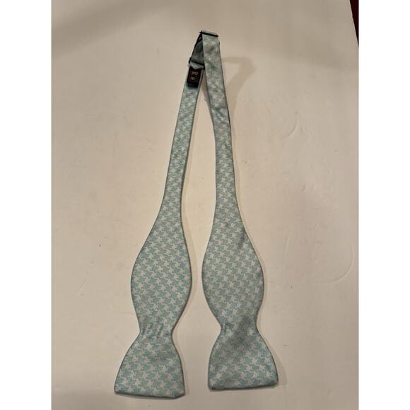R Hanauer bow tie Silk Carolina Blue UNC Tarheels Made In USA Checkered - Picture 1 of 9